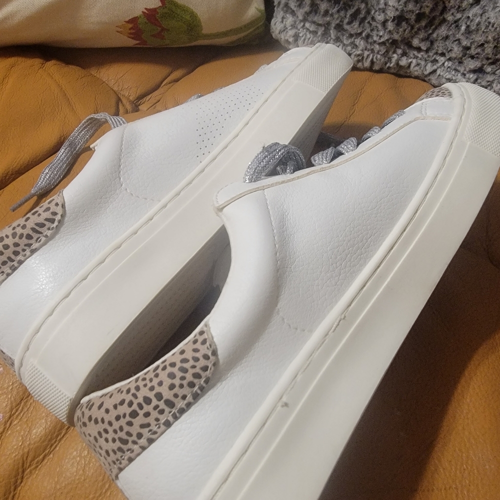Universal thread shoes - Picture 4 of 8